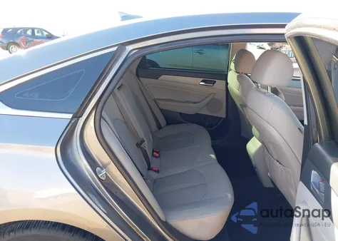 2018 Hyundai Sonata Sel z USA, uszkodzony, nr VIN 5NPE34AF8JH636130